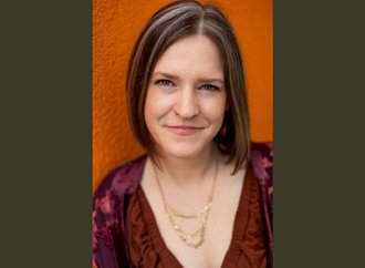 Beck Stavely, Reiki Practitioner and founder of Moonshadow Collective